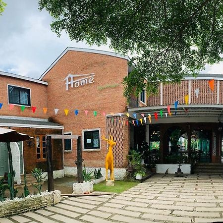 Pangsapuri 22 m² dengan 5 bilik tidur dan 7 bilik mandi peribadi di Ban Pom Phra Nakhon Si Ayutthaya Luaran gambar