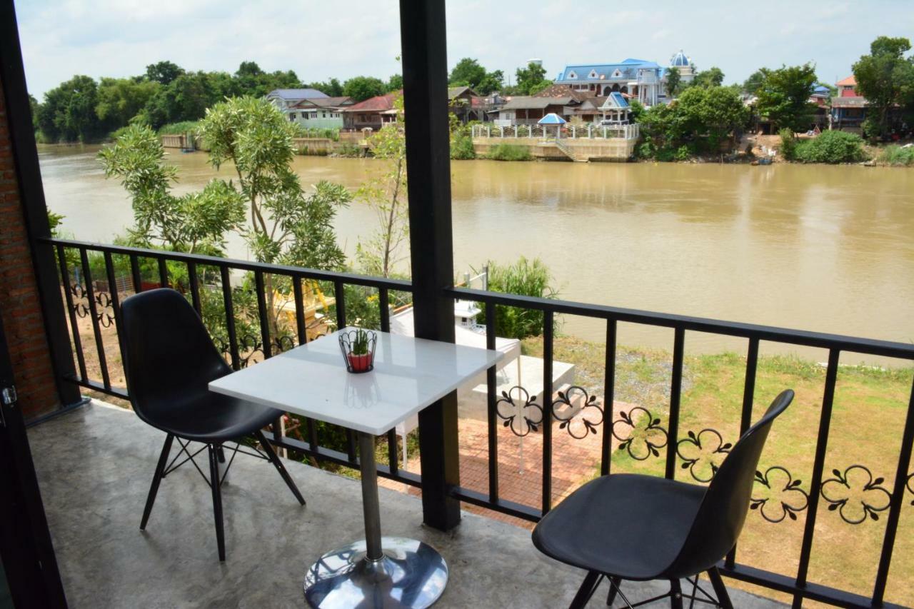 Pangsapuri 22 m² dengan 5 bilik tidur dan 7 bilik mandi peribadi di Ban Pom Phra Nakhon Si Ayutthaya Luaran gambar